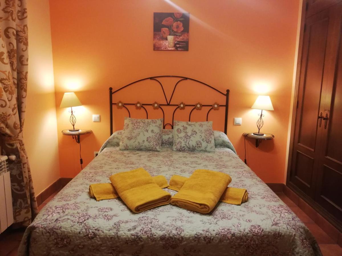La Casa Madrona Appartement Villacastín Buitenkant foto